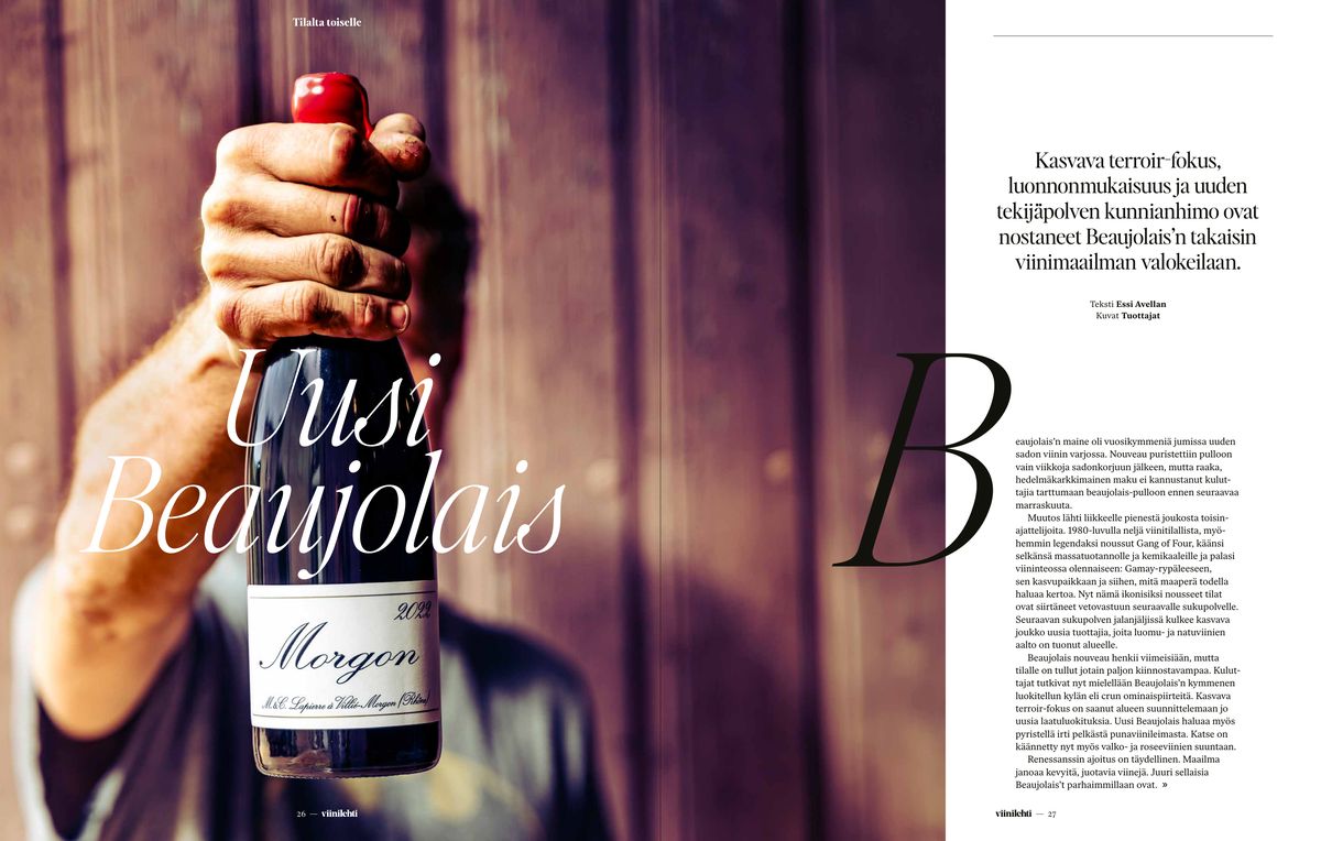 Double page d’ouverture de l’article « Uusi Beaujolais », Viinilehti